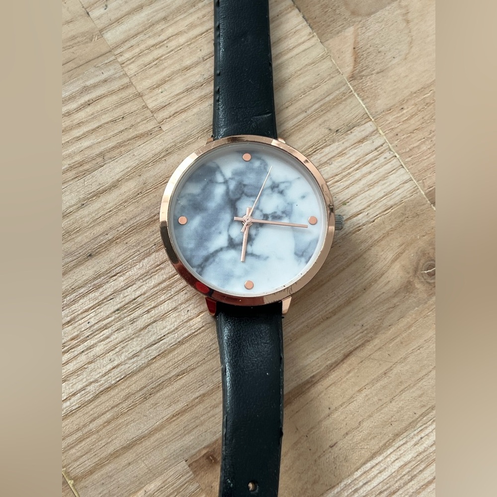 Fashion Watch Accutime Brand - Picture 3 of 11